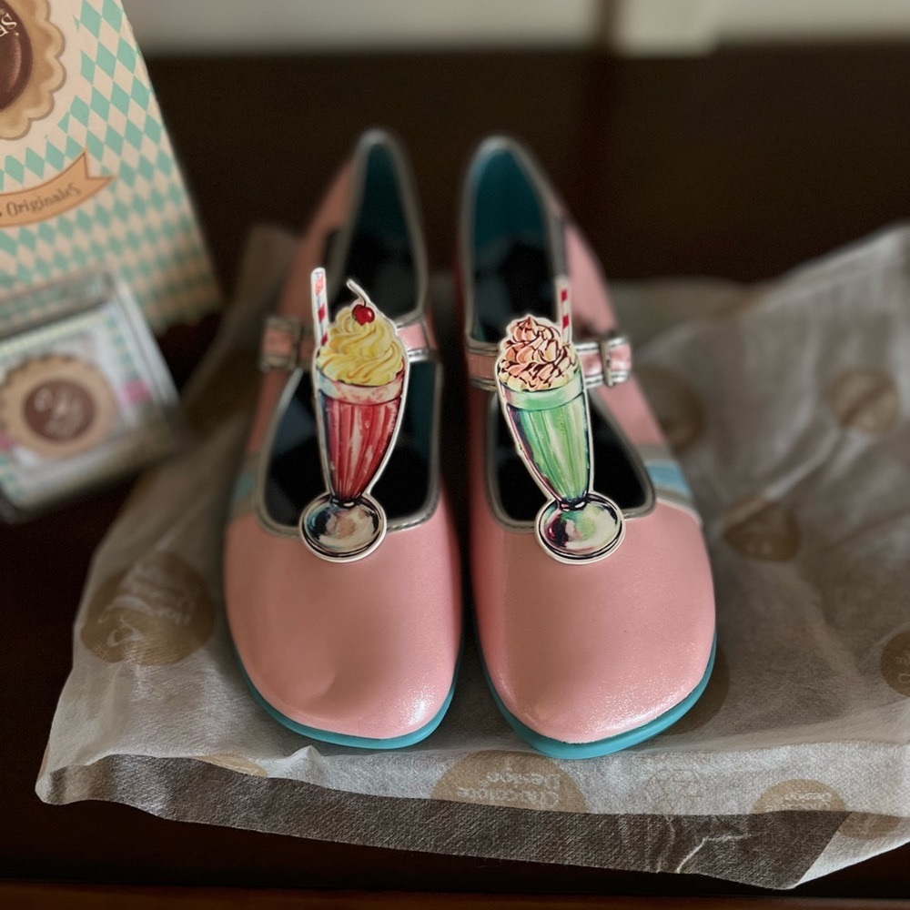 Hot chocolate flats